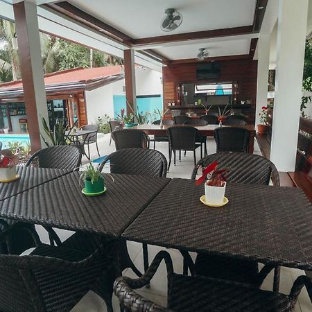 Point 303 Resort General Luna  Exterior photo
